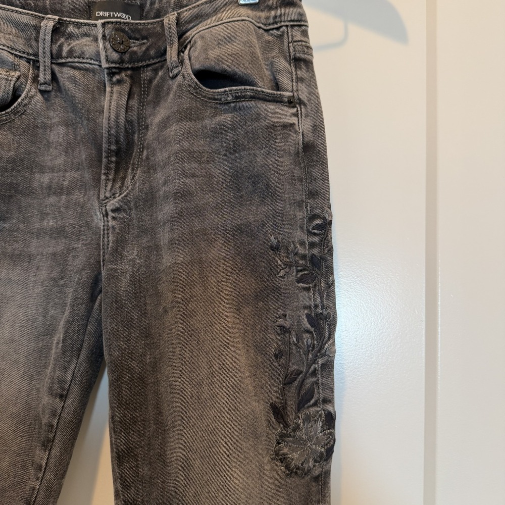 Driftwood Jackie Jeans Gray Floral Embroidered Skinny Crop 25 / 0 Boho Western - Picture 8 of 15